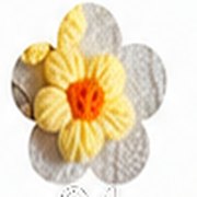 Butter Daisy charm